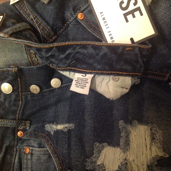 NWT Almost Famous 5 High Rise Shorts 😻 - Picture 5 of 5